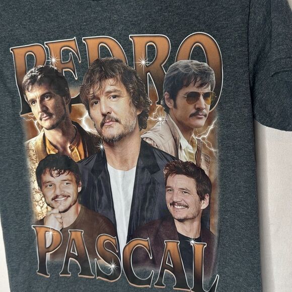 Pedro Pascal Graphic Men's T-Shirt in Charcoal Gray Short Sleeve T-shirt. Sm - Picture 3 of 5